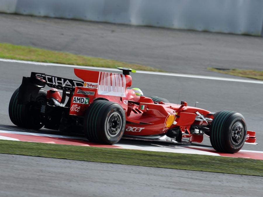 Ferrari F2008 2008 года  (фото 10 из 16)